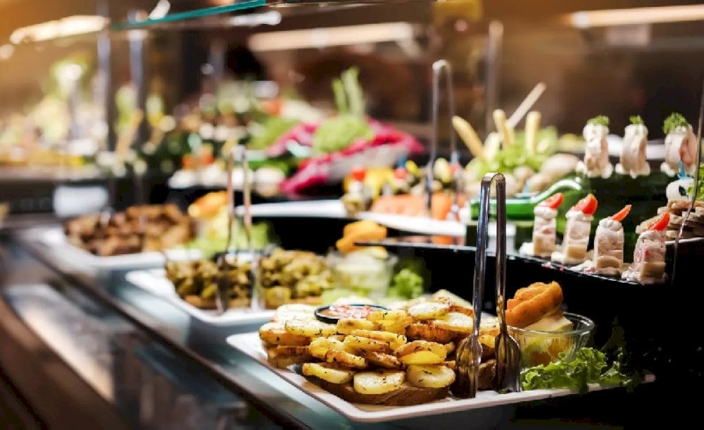 Visitors can savor a vast selection of mouthwatering dishes at the Ba Na Hills buffet